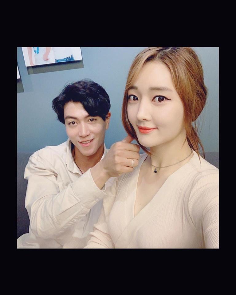 Cựu thành viên T-ara Ahreum thông báo mang thai được 3 tháng. Trước đó nữ idol cho biết sẽ tổ chức hôn lễ vào tháng 2/2020.