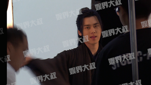 Tiêu Chiến - Địch Lệ Nhiệt Ba thay Lý Dịch Phong - Dương Tử đóng Kính song thành?-1