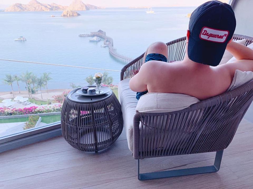 Giàu có lại chiều vợ như anh trai Bảo Thy: Công việc bận rộn nhưng vẫn đưa vợ khám phá khắp thế gian-4