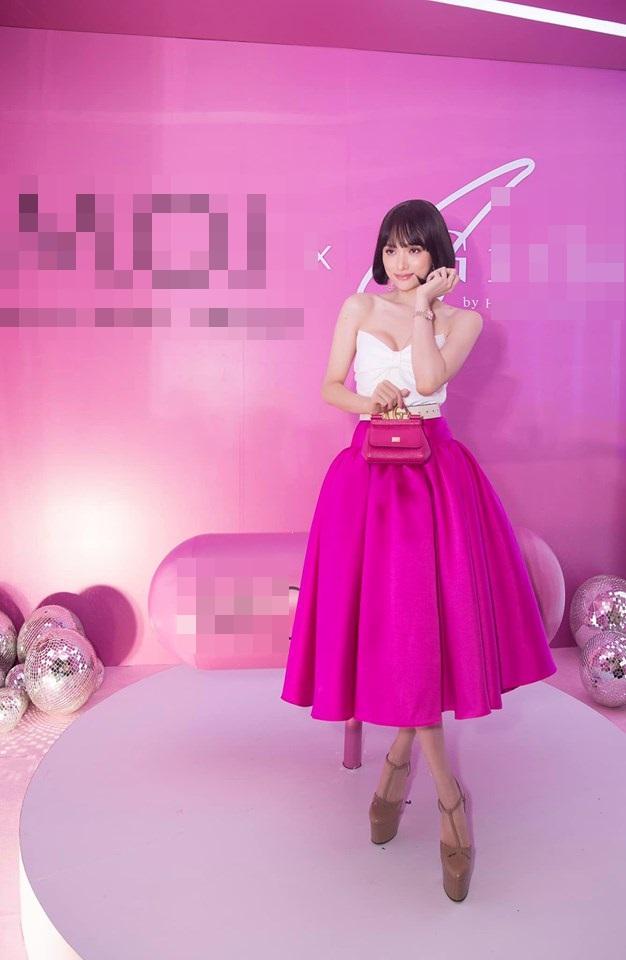 Hương Giang lộ khoảnh khắc gầy xác xơ, người mỏng dính khác xa hình photoshop-7