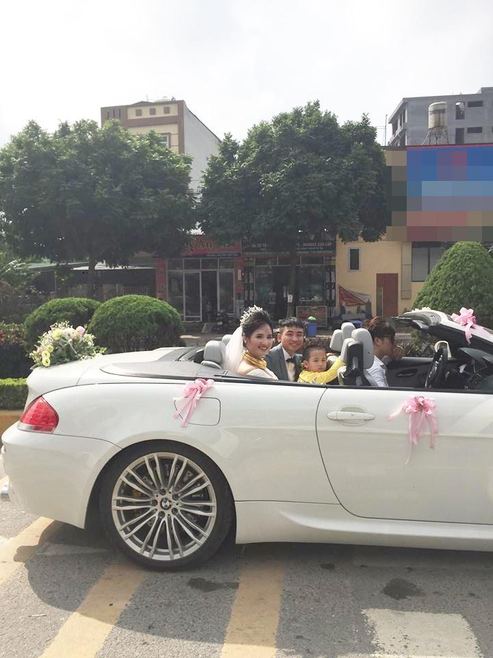 Chạy quên cả mang dép đòi theo chị gái về nhà chồng, cậu bé làm bao người thương cảm-1