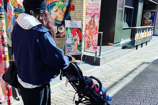 Trương Bá Chi khoe ảnh hiếm hoi của con trai thứ ba