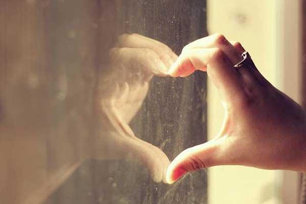 Chú rể sàm sỡ phù dâu ngay trước lễ cưới nhưng phản ứng của cô dâu mới đáng kinh ngạc-2