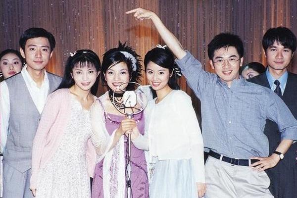 Một trời ký ức ùa về khi Triệu Vy - Tô Hữu Bằng - Cổ Cự Cơ tái hợp sau 19 năm-5
