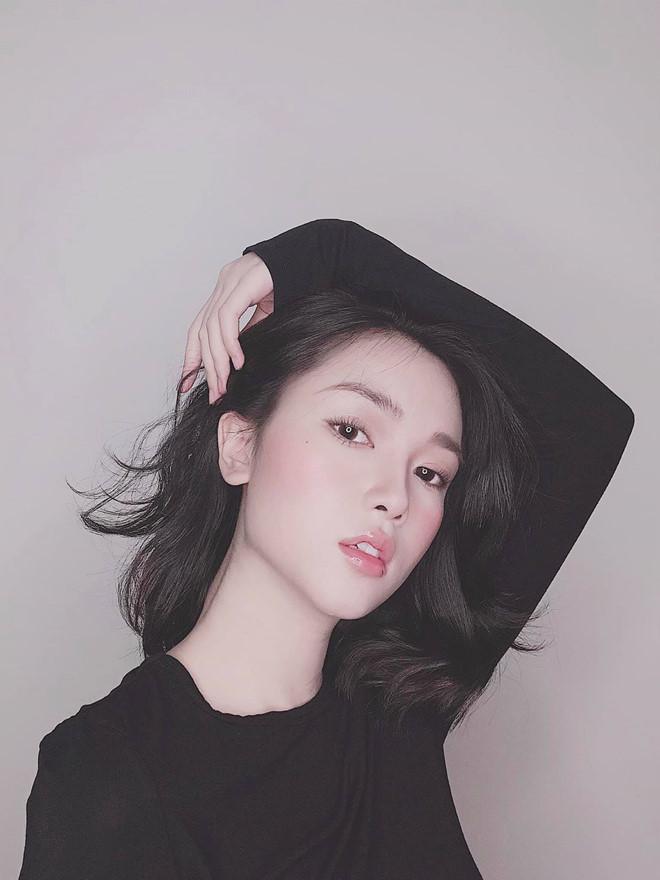 Nhan sắc bạn gái MC của thủ môn Bùi Tiến Dũng-1