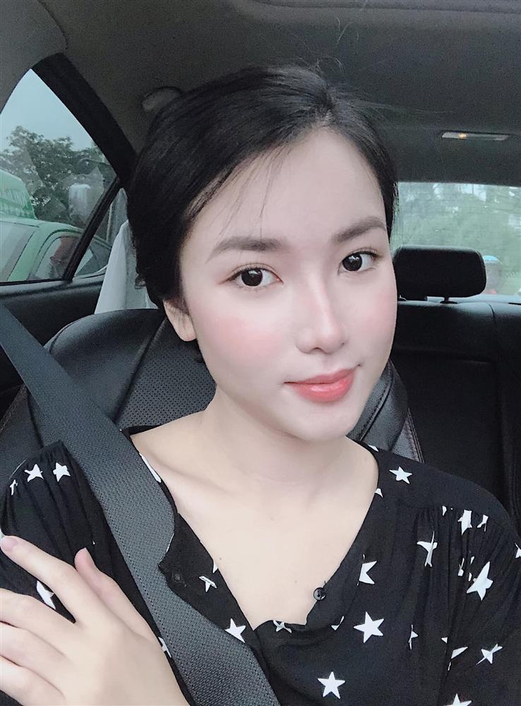 Nhan sắc bạn gái MC của thủ môn Bùi Tiến Dũng-3