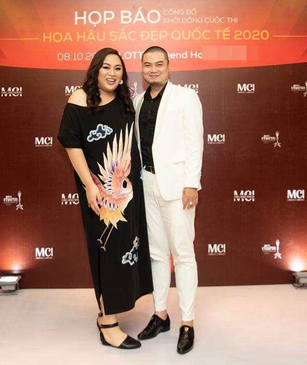 Sắp đến ngày sinh nở, Lan Khuê vẫn đẹp rạng rỡ không kém cạnh Huyền My-7