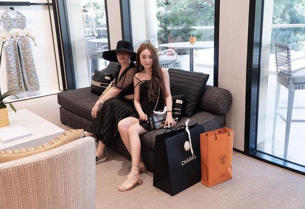 Rich kid Việt gây xôn xao mạng xã hội với màn shopping một lần hết 2,3 tỷ tại trời Tây là ai?-3