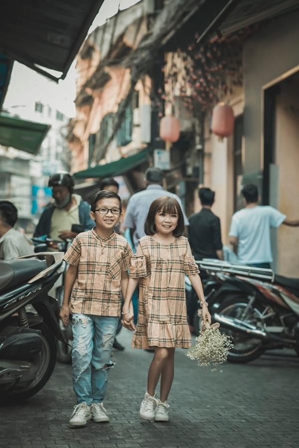 Cặp đôi tí hon nhất Việt Nam khoe ảnh cưới, dân mạng giật mình vì thân hình quá giống học sinh-2
