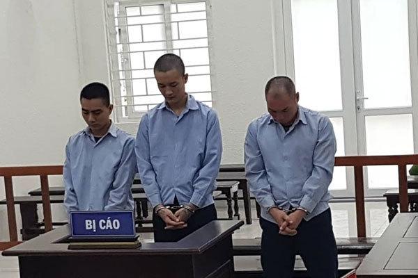 Hai bé gái 15 tuổi bị giam lỏng để mua vui cho đàn ông ở Hà Nội-1