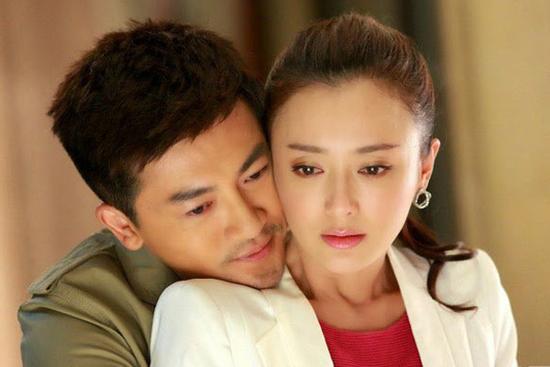 Chia tay 1 năm anh đòi quay lại, tôi quỳ gối xin hủy hôn khi nghe sự thật đắng lòng