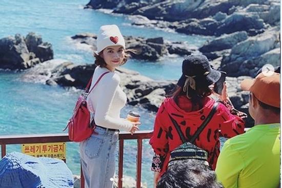 Ngọc Trinh nhắc nhở chị em: 'Phải kiếm nhiều tiền, làm những điều mình thích'