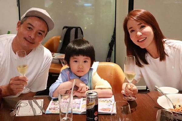 Sắc vóc Phạm Văn Phương tuổi 50 không hổ danh quốc bảo Singapore-5