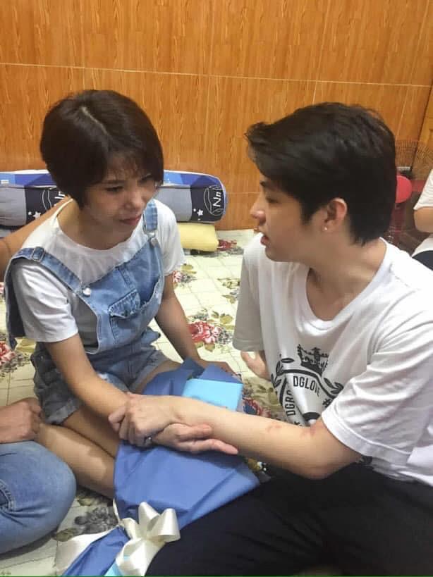 Noo Phước Thịnh gửi hoa viếng fan nữ qua đời vì ung thư-2