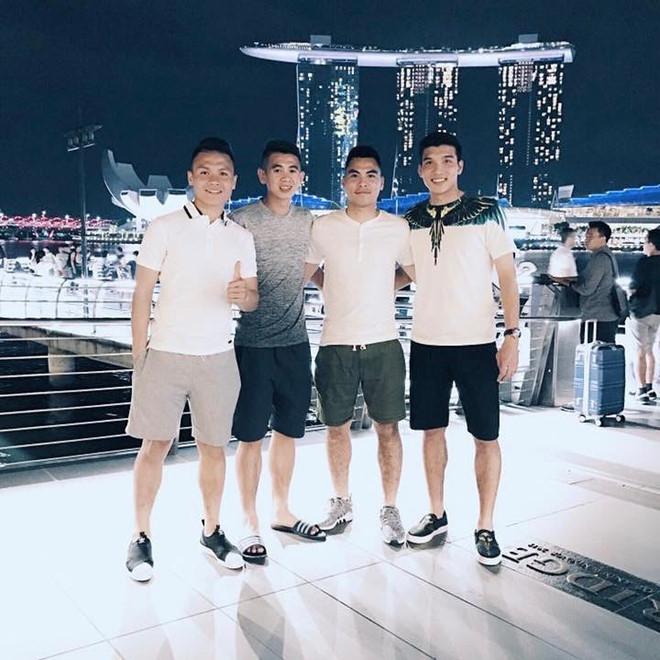 Quang Hải ăn mặc giản dị, ít dùng đồ hiệu vẫn được fan khen ngợi-4