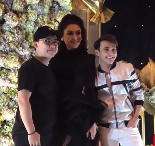 Giật mình thon thót với gương mặt make-up như dọa ma Halloween của Lâm Khánh Chi-4