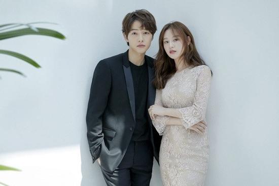 Phản ứng của Song Hye Kyo khi Song Joong Ki được gán ghép với bạn diễn