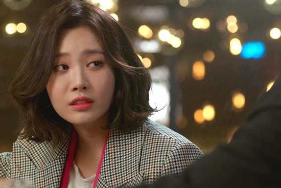 Chiếc áo trong cốp xe SH tố cáo bí mật ‘động trời’ của người yêu giàu có