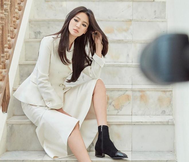 Song Hye Kyo lần đầu xuất hiện ở Hàn Quốc sau khi ly hôn-1