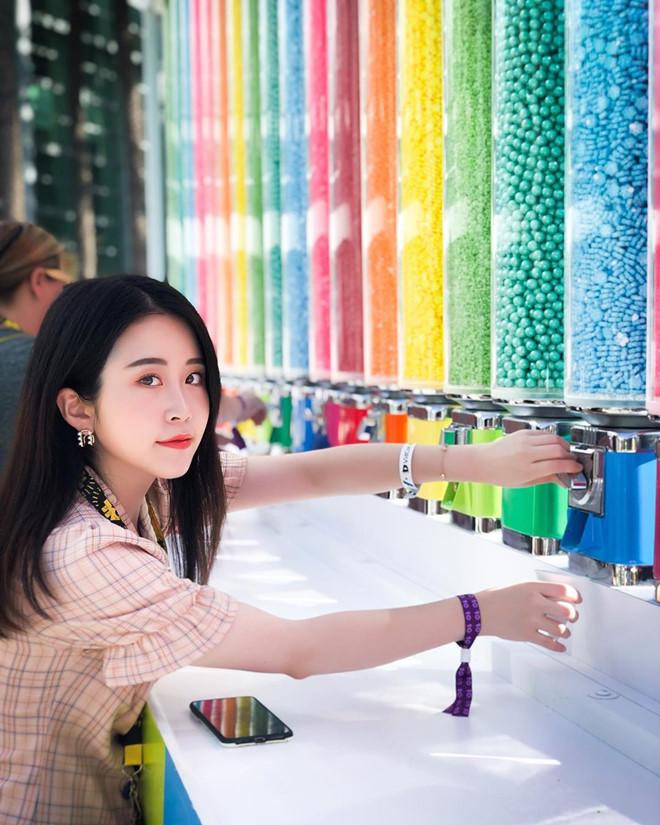 Thánh ăn công sở lần đầu xuất hiện sau vụ một bé tử vong vì bắt chước-1