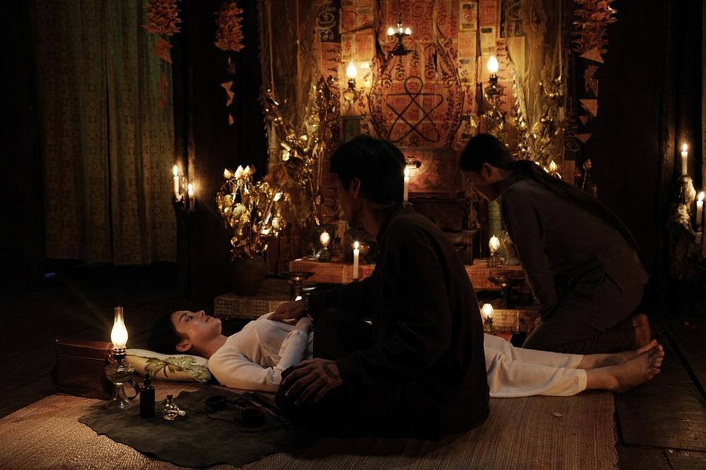 Thất Sơn Tâm Linh: Hoàng Yến Chibi và Quang Tuấn cứu thua cho bộ phim kinh dị bị cắt xén đến rời rạc-2