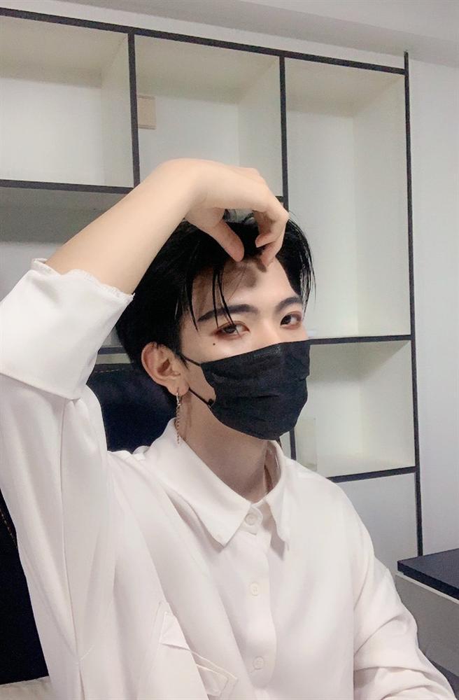 Fan thất vọng khi lần đầu nhìn nhan sắc của hot boy khẩu trang-1