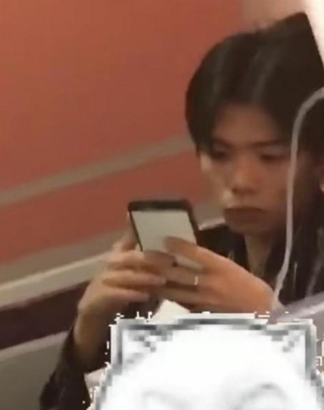 Fan thất vọng khi lần đầu nhìn nhan sắc của hot boy khẩu trang-2