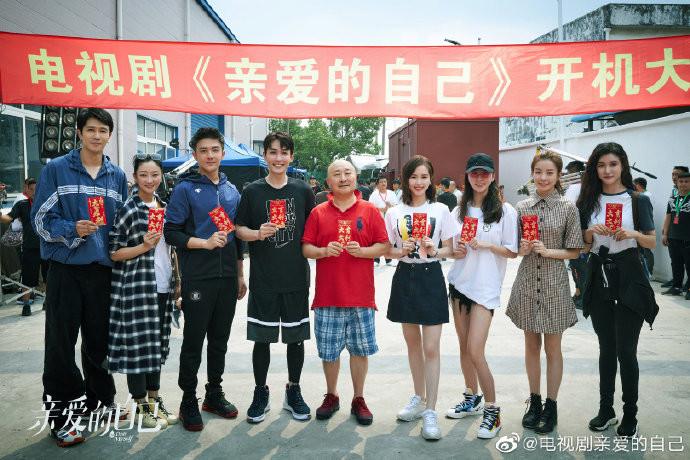 Trợ lý cũ phản bội, đem hết tài nguyên của Angelababy giao cho Lưu Thi Thi?-1