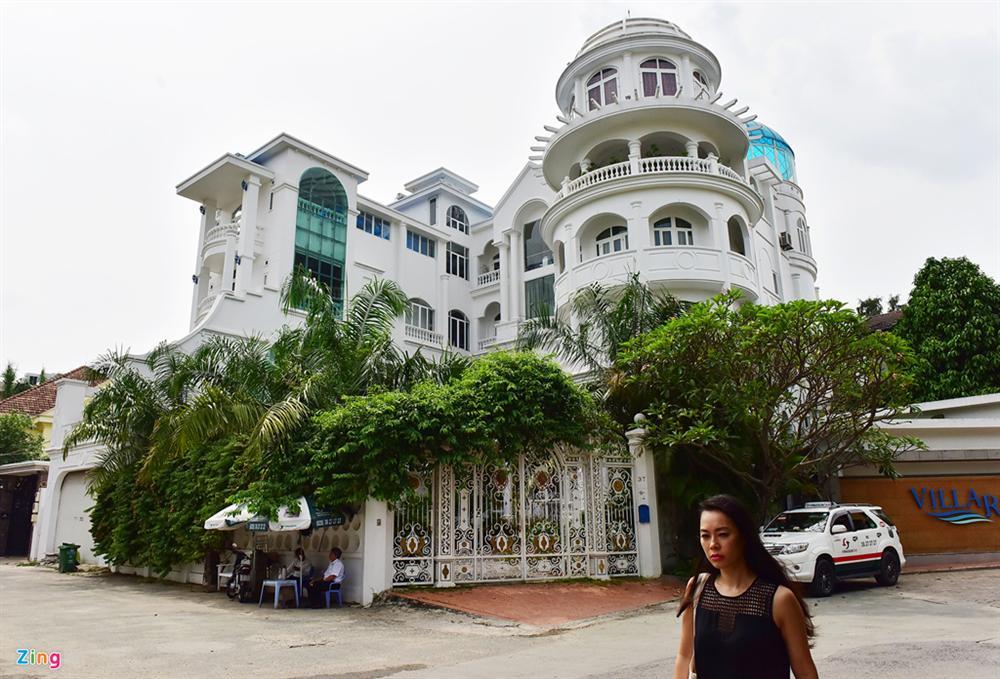Cơ ngơi nhà Jonathan Hạnh Nguyễn và loạt biệt thự đắt đỏ tại Thảo Điền-16