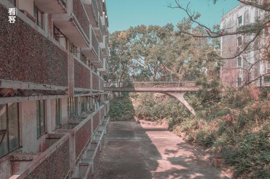 Phim trường cũ TVB bị bỏ hoang: Ngoài ký ức hoàng kim là lời đồn kinh dị cùng cảnh hoang tàn ghê rợn-6