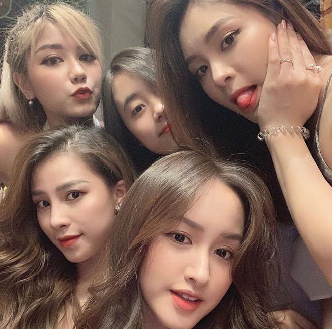 4 nhóm bạn thân gắn bó nhiều năm toàn hot girl đời đầu nổi tiếng-9