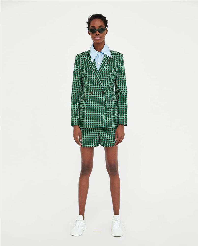 Quần áo hàng hiệu không thiếu, Hương Giang vẫn diện áo giá rẻ suốt 2 năm trời-2