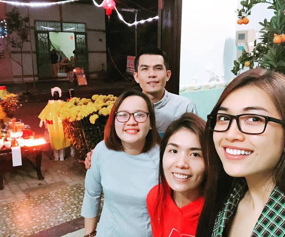 Quần áo hàng hiệu không thiếu, Hương Giang vẫn diện áo giá rẻ suốt 2 năm trời-7