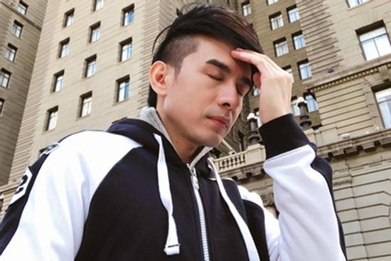 Đan Trường buồn vì không thể về Việt Nam viếng ông ngoại