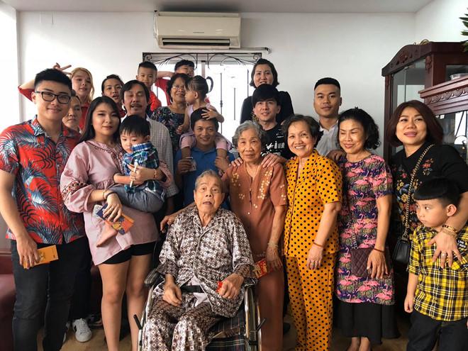 Đan Trường buồn vì không thể về Việt Nam viếng ông ngoại-1