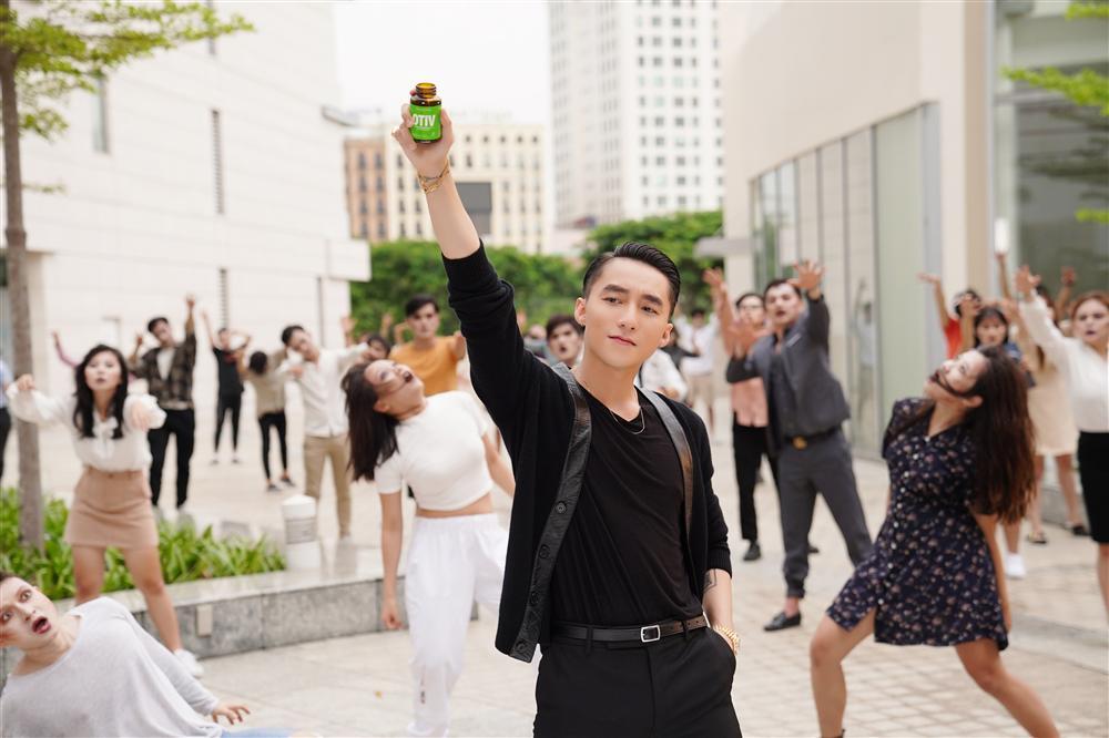 Sơn Tùng M-TP - Nam ca sĩ có nhiều fan là nghệ sĩ-4