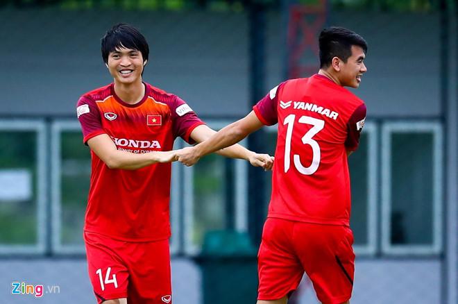 Khoảnh khắc ‘cold boy’ Tuấn Anh nở nụ cười đốn tim hội chị em-1