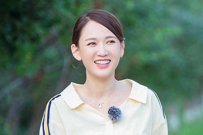 Công ty quản lý lên tiếng trước tin đồn Trần Kiều Ân hẹn hò trai đẹp kém 9 tuổi-7