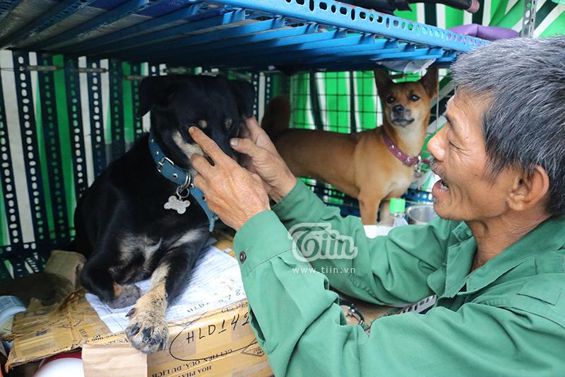 Người cha già nhặt nhạnh từng chiếc ve chai, cưu mang đàn con tật nguyền giữa Sài Gòn hoa lệ-4