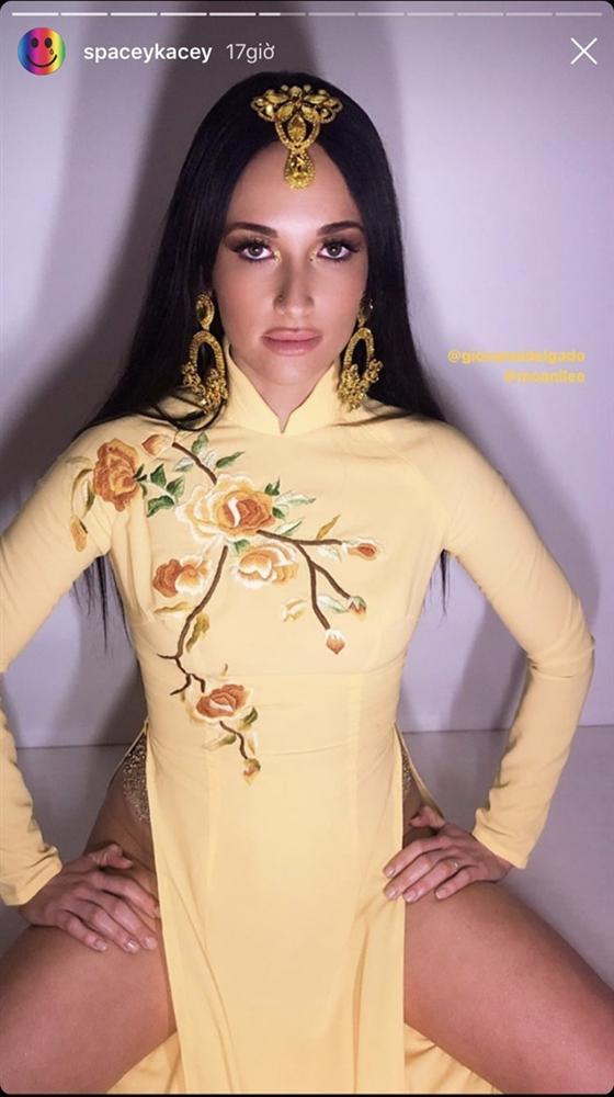 Hoa hậu Phạm Hương công khai chỉ trích nữ ca sĩ Mỹ mặc áo dài không quần-3