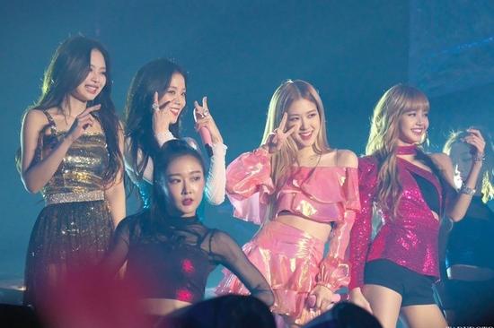 Top nghệ sĩ có ảnh hưởng lớn nhất trên Instagram: BlackPink và EXO-SC dẫn đầu dàn idol Hàn