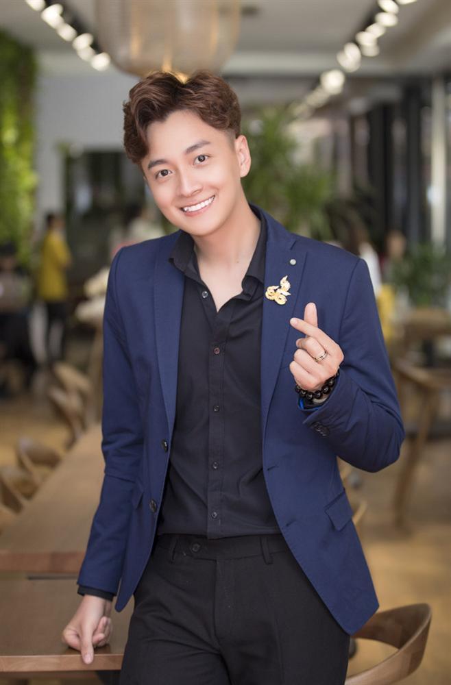 Khoe body 6 múi cuồn cuộn, Ngô Kiến Huy bị cả showbiz nhảy vào chơi khăm thay vì ngợi khen-3