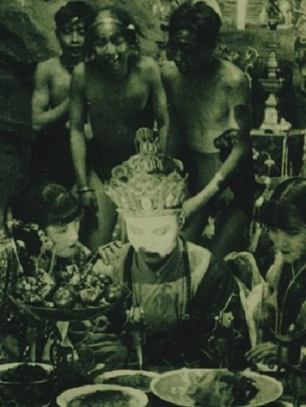 Bất ngờ với Tây Du Ký từ năm 1927: Trang phục hở hang, hoá trang như phim kinh dị-2