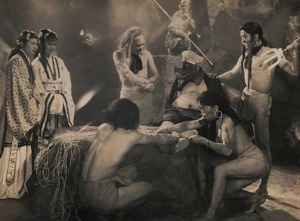 Bất ngờ với Tây Du Ký từ năm 1927: Trang phục hở hang, hoá trang như phim kinh dị-7