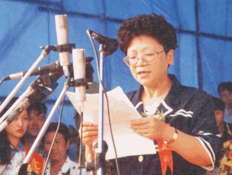 Quan bà dâm đãng số 1 Trung Quốc sở hữu hàng trăm người tình-5