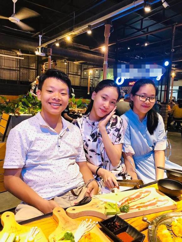 Cáº·p Sinh Ba Nha Nghá»‡ SÄ© Ä'á»©c Háº£i Ä'a Lá»›n Phá»•ng Phao