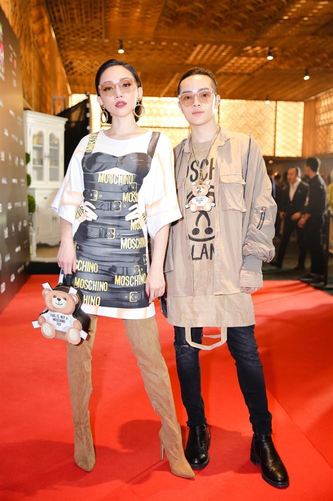 Tóc Tiên nhiều lần lấn át đồng nghiệp nhờ chiều cao thừa hưởng từ gen di truyền-4