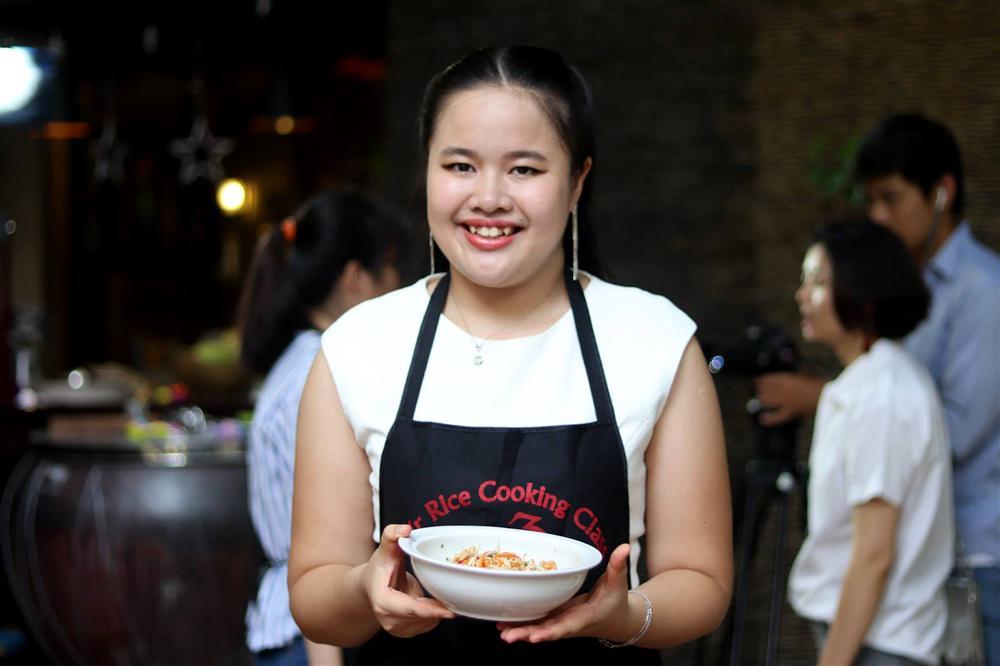 MC khiếm thị đầu tiên của VTV làm bao người xôn xao khi tiết lộ cơ duyên đến với nghề dẫn chương trình-2