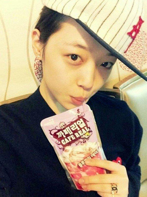 Mặt mộc xinh đẹp xuất chúng của Sulli - cựu thành viên F(x) vừa qua đời-8