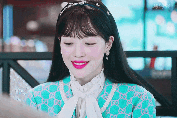 Sulli đẹp tựa nàng thơ trong bộ phim cuối cùng trước khi qua đời
